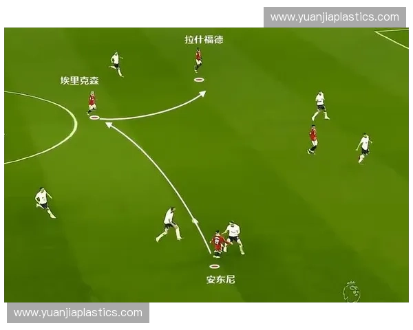 以转移球权为核心分析篮球比赛中的攻防转换及其战术意义 以转移球权为核心分析篮球比赛中的攻防转换及其战术意义